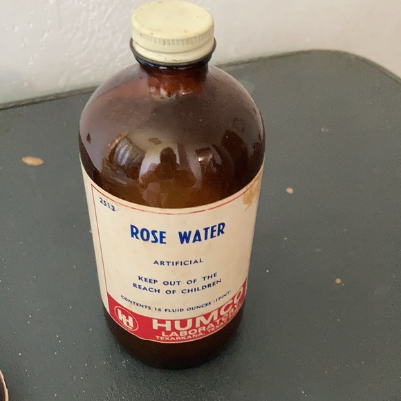 Vintage Rose Water Bottle (collectibles/decor) - Picture 4 of 5